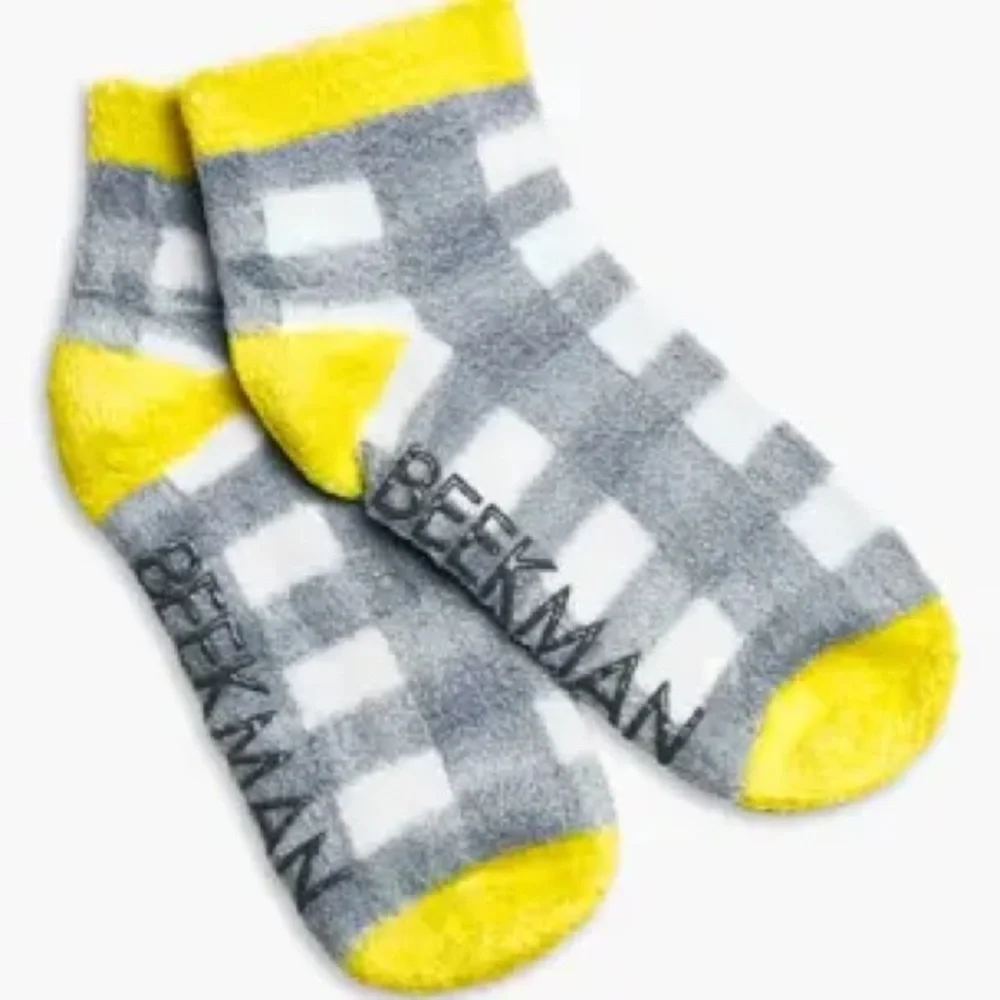 🌹Beekman 1802 Limited Edition Fuzzy Socks - Soft & Cozy Moisture Lock Socks •